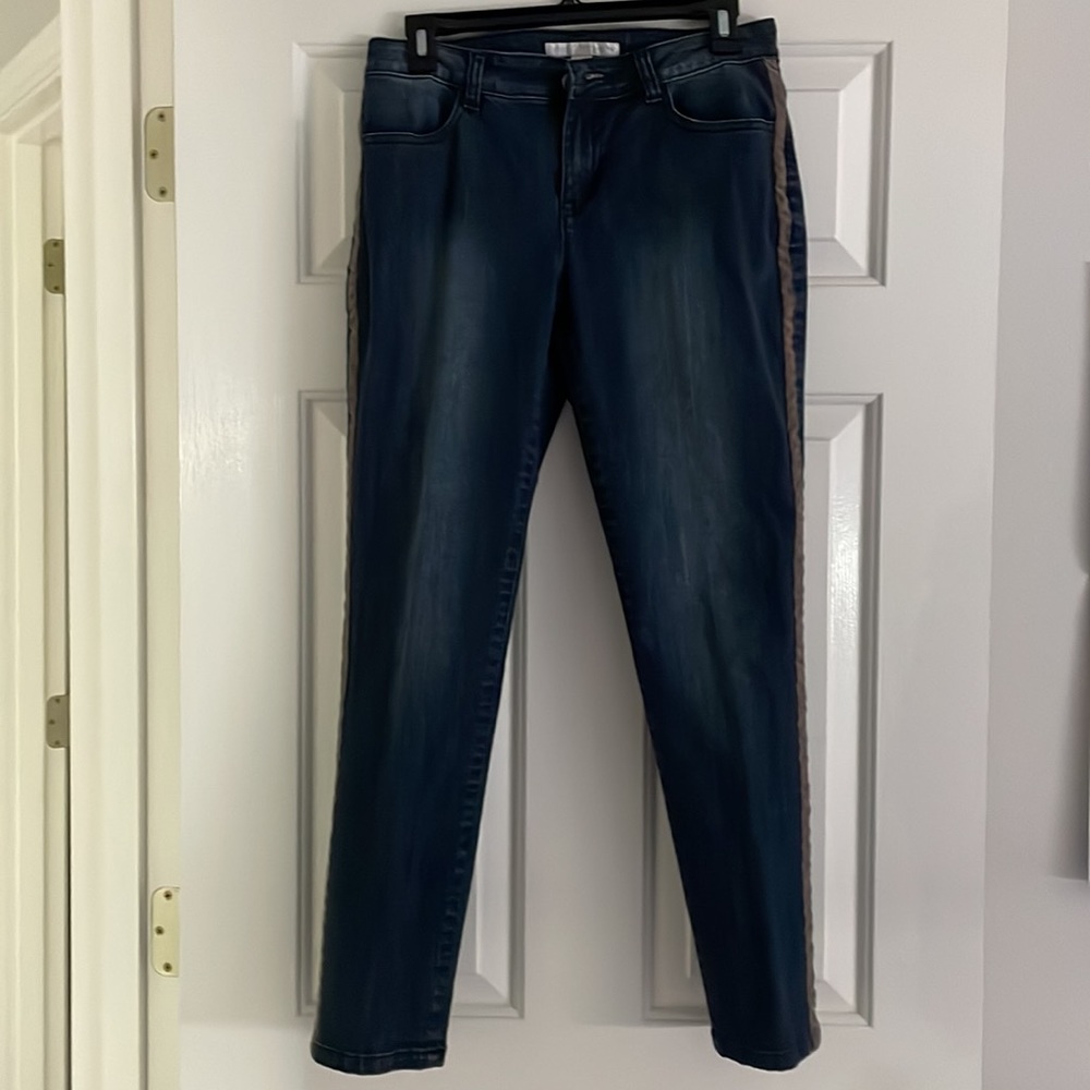 Ankle Skinny Jeans with suede tuxedo stripe